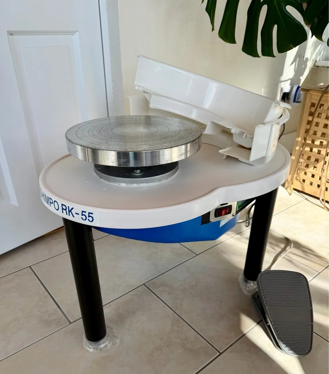 Shimpo RK-55 VL-Lite Pottery Wheel - Image 1