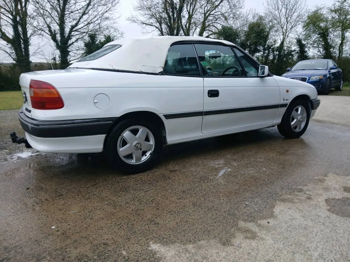 Vauxhall astra convertible classic 56 euro tax - Image 2