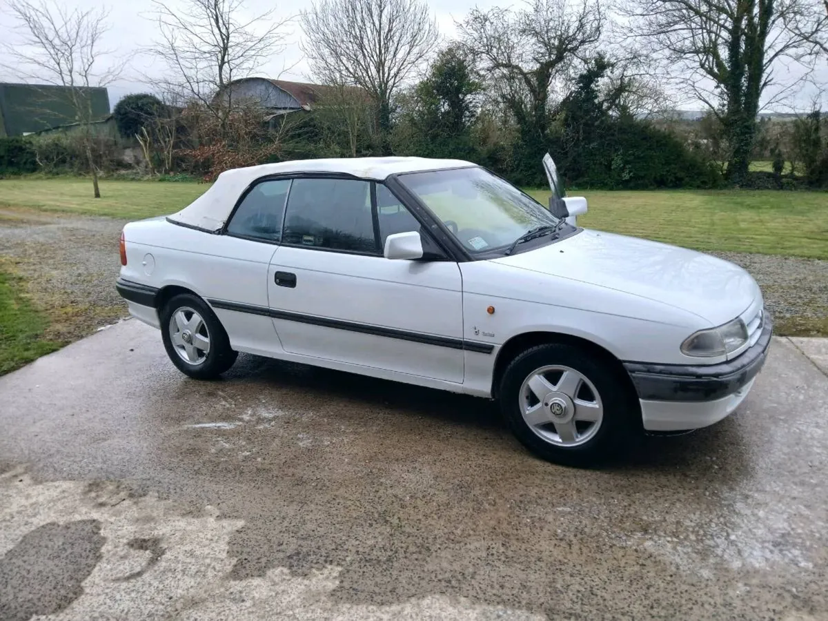 Vauxhall astra convertible classic 56 euro tax - Image 4