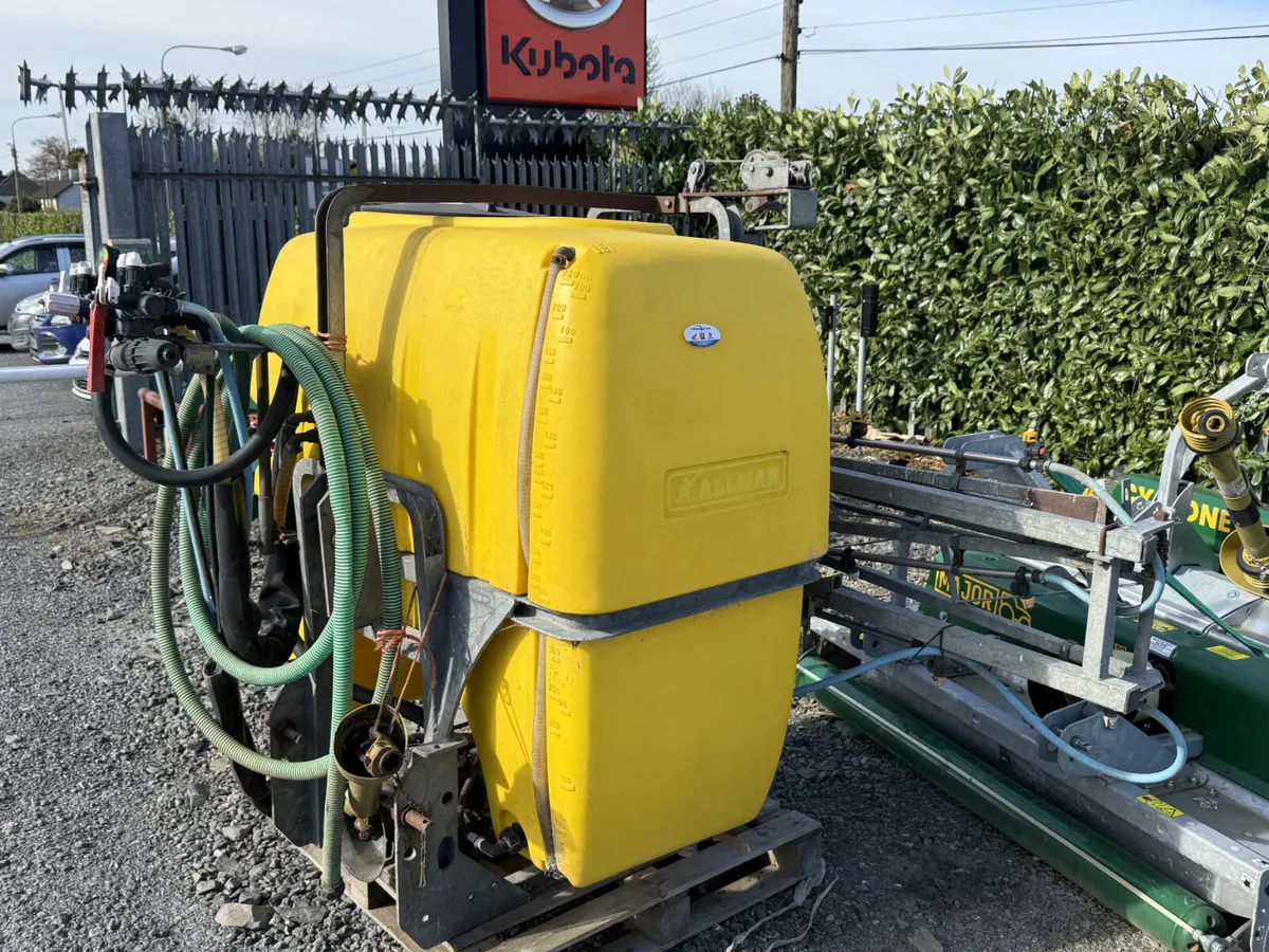 Used Allman Sprayer 800L Sprayer - Image 3