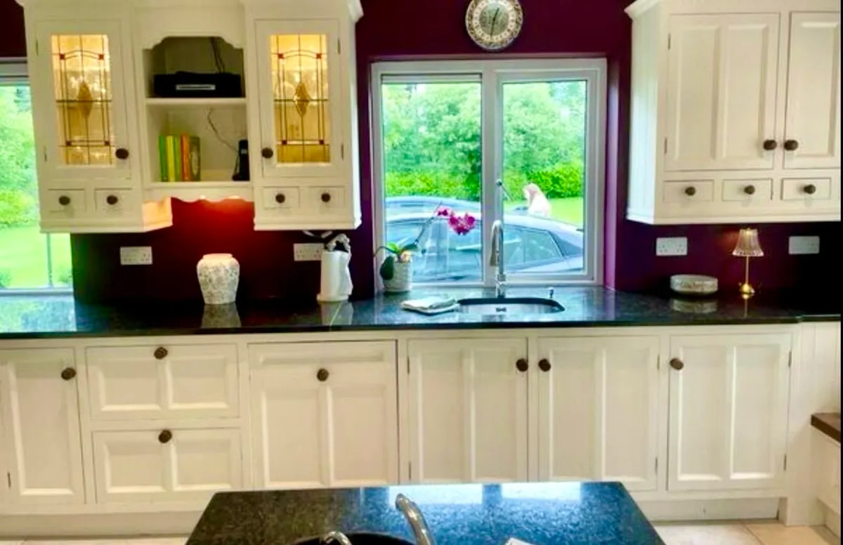 Kitchen granite worktops & sinks - Image 2