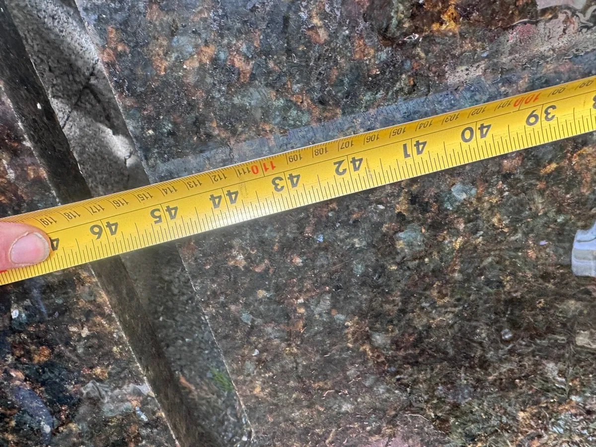 Kitchen granite worktops & sinks - Image 3