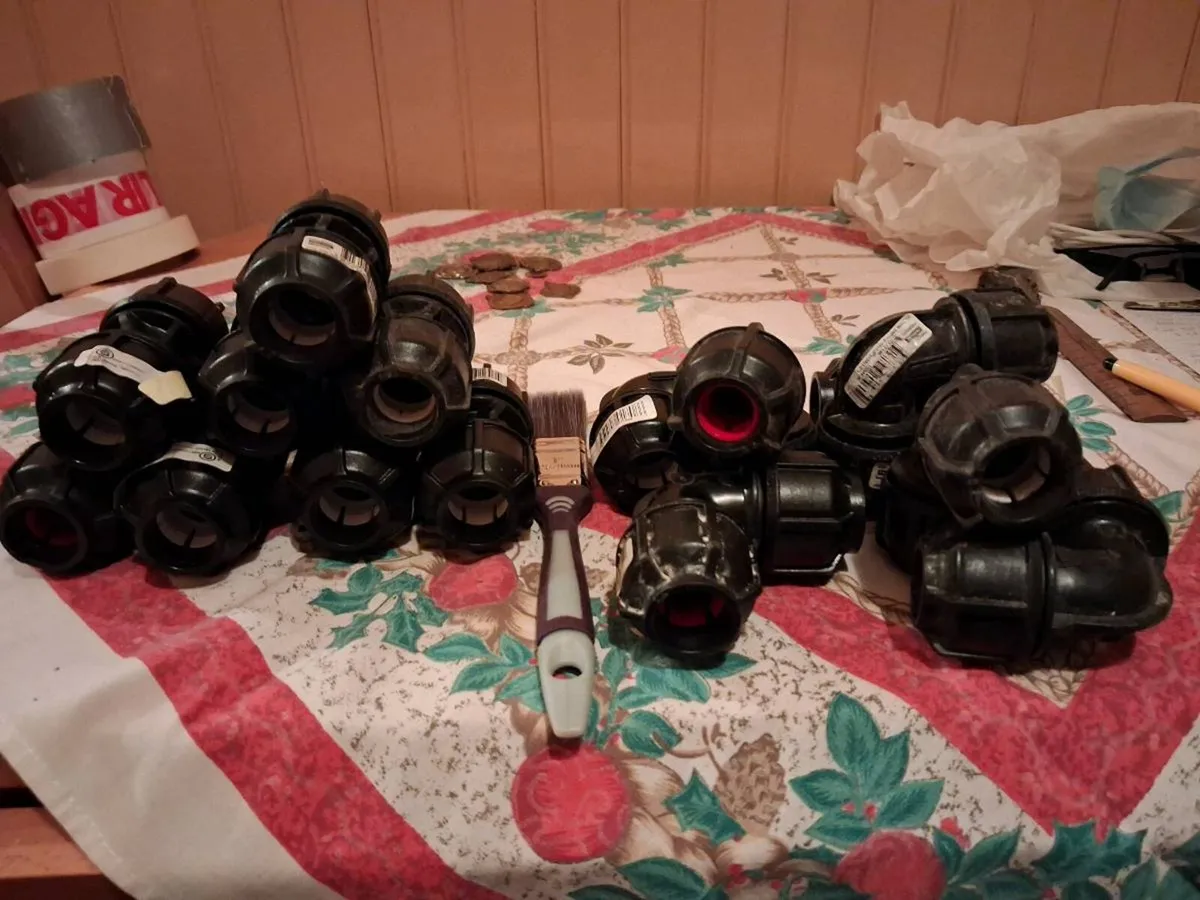 15. PHILMAC ½ inch connectors - Image 1