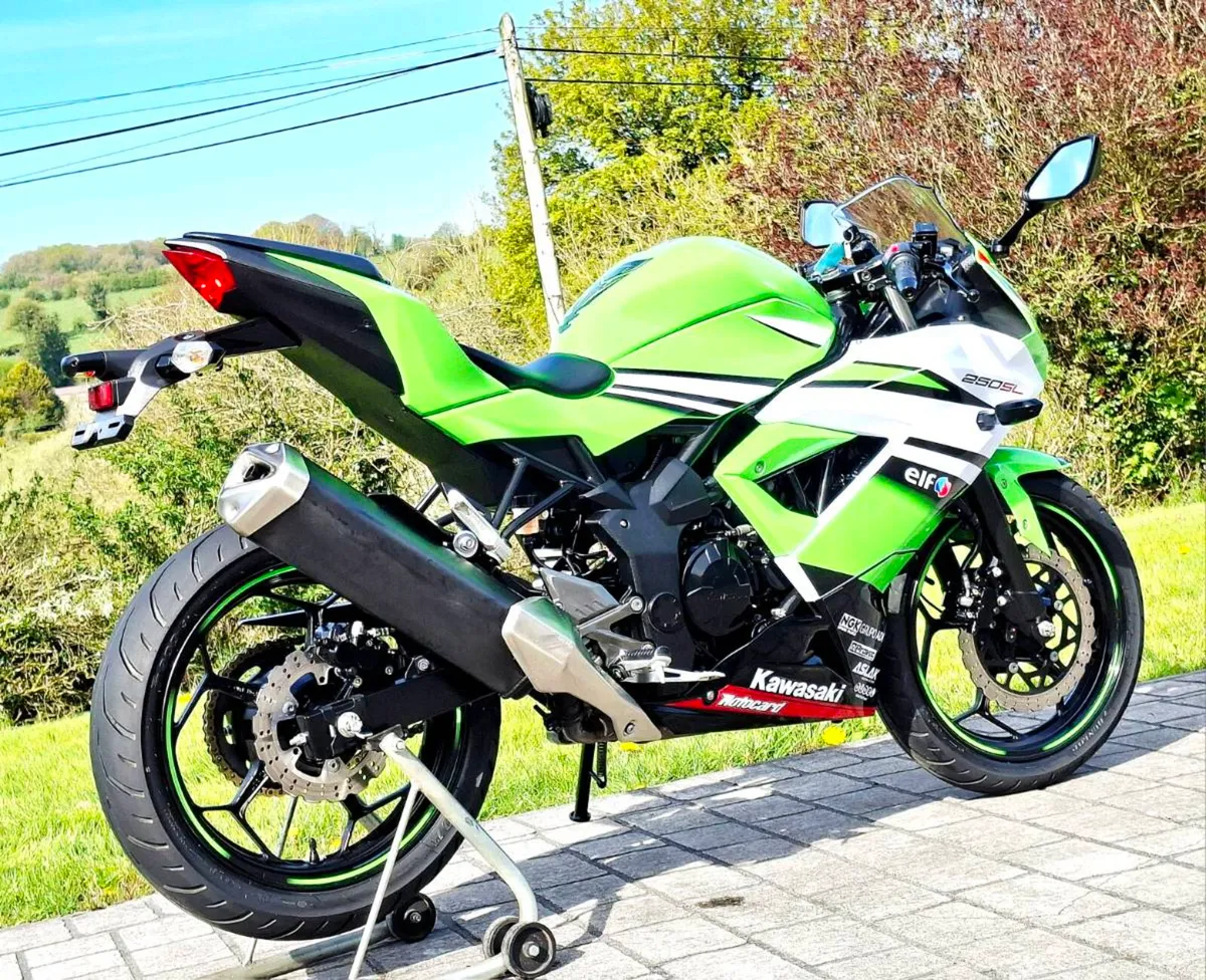 Kawasaki Ninja 250SL - Image 3