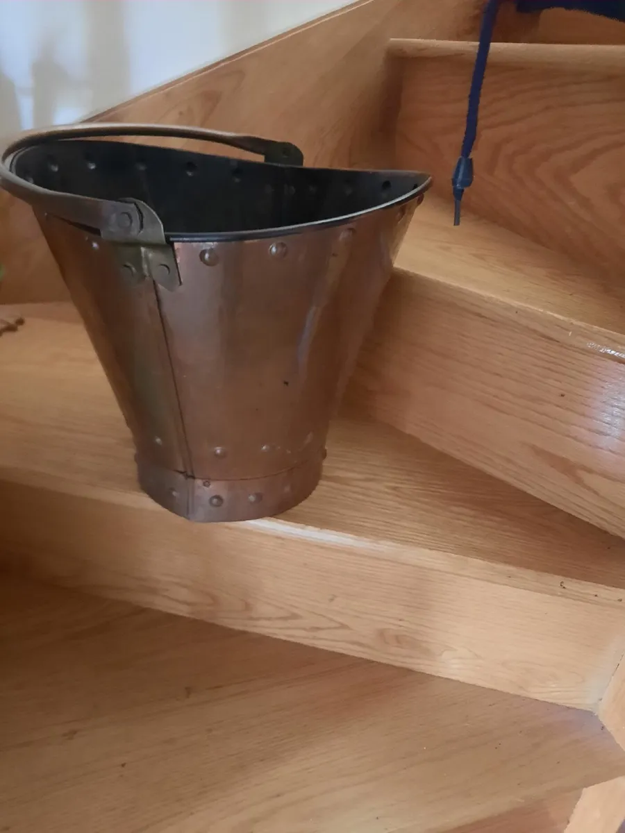 Antique -copper bucket - Image 3