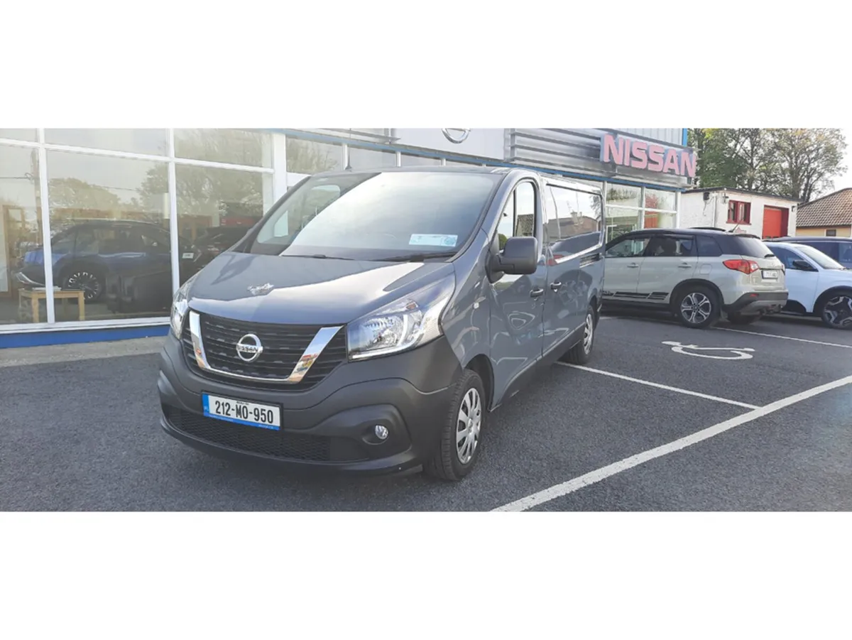 Nissan NV300 LWB 120 SV 1300 MY20 4DR - Image 3