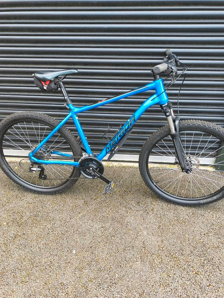 Mountain bike - Image 1