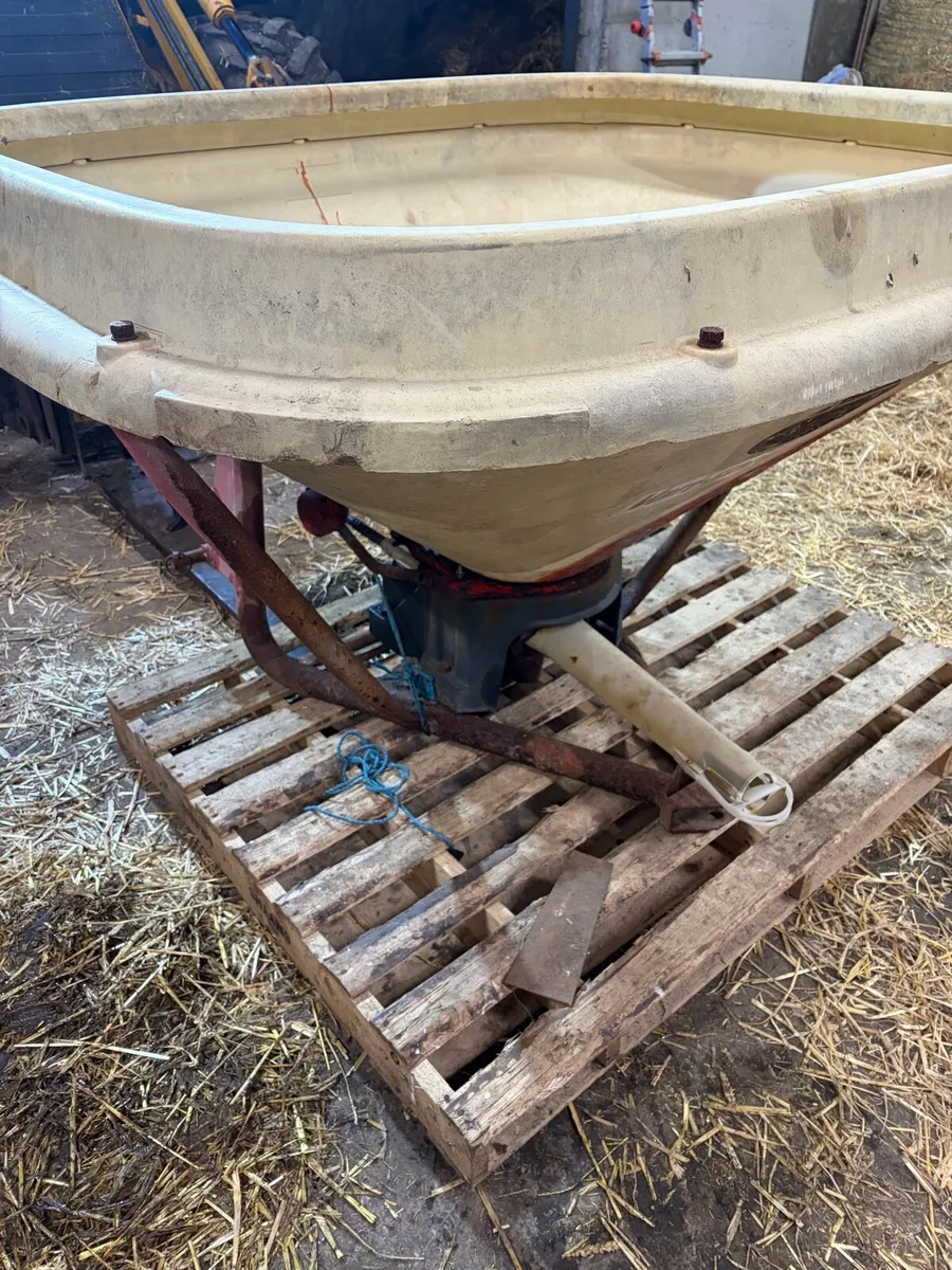 Vicon spreader - Image 3