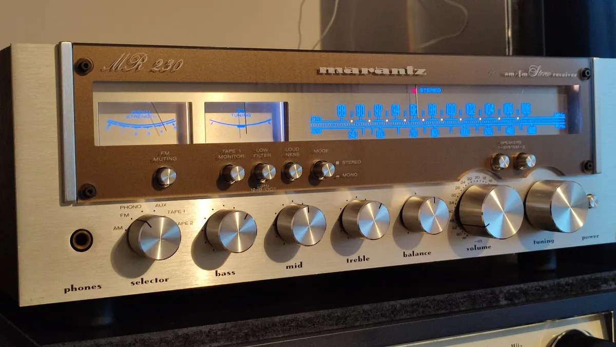 VintageMARANTZ MR230 Receiver.Fuly cleaned.LikeNew - Image 4