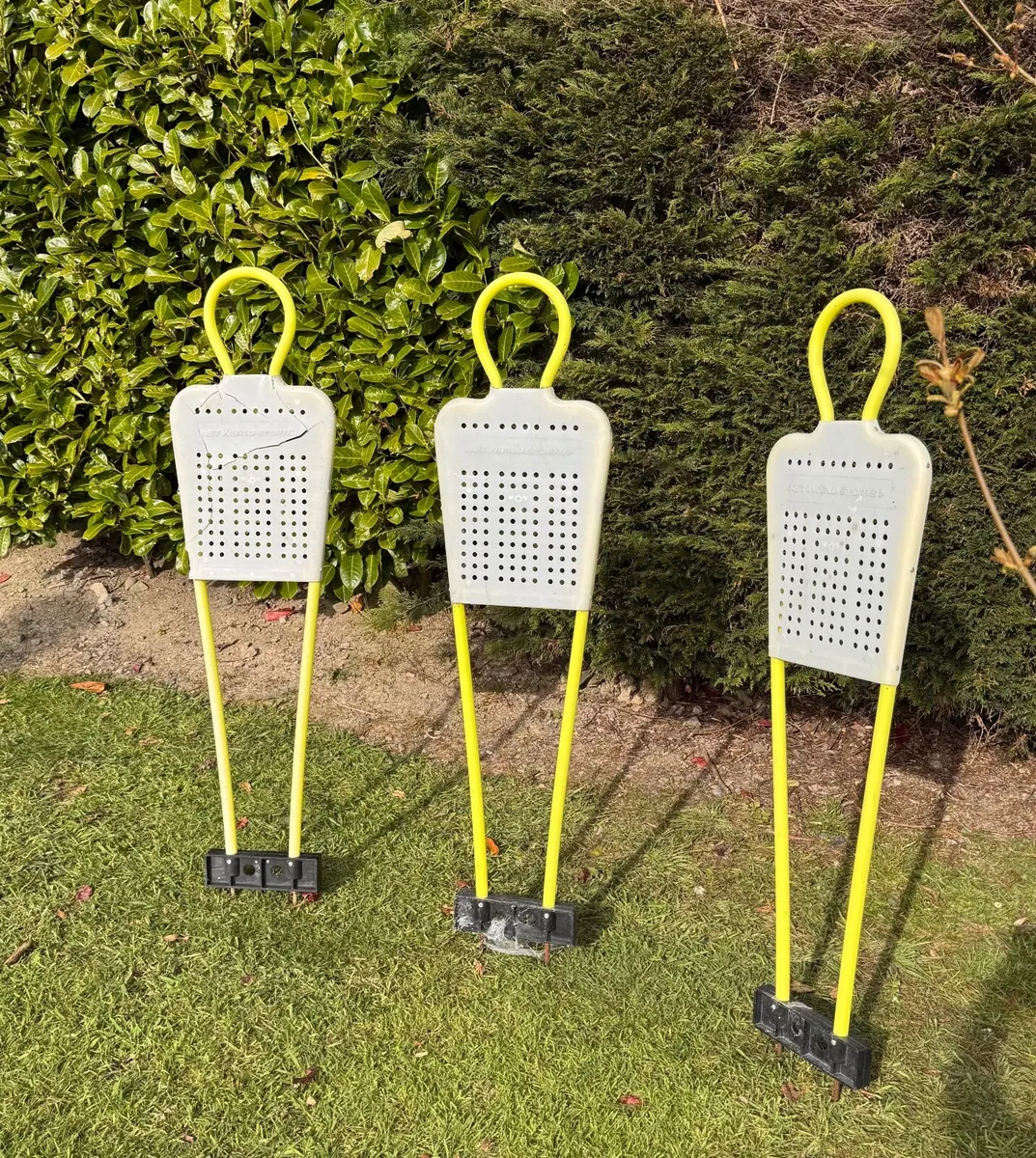 Football mannequins x 3 - Image 4