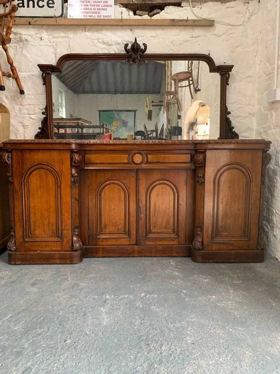 Large Victorian Walnut Mirror Back Sideboard. - Image 1