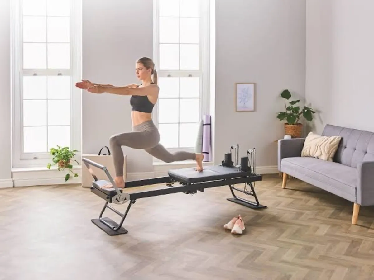Reformer Pilates machine - Image 2