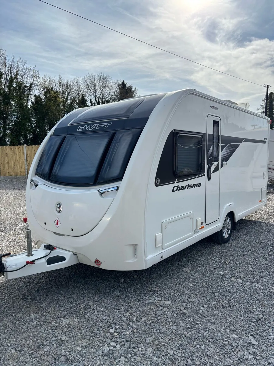 2022 SWIFT FIXED BED 4 BERTH - Image 1