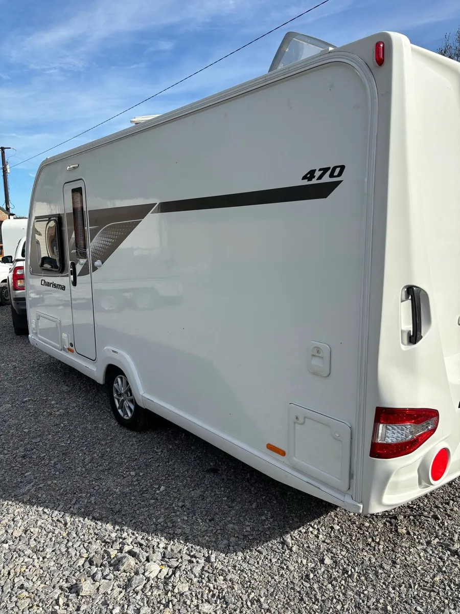 2022 SWIFT FIXED BED 4 BERTH - Image 2
