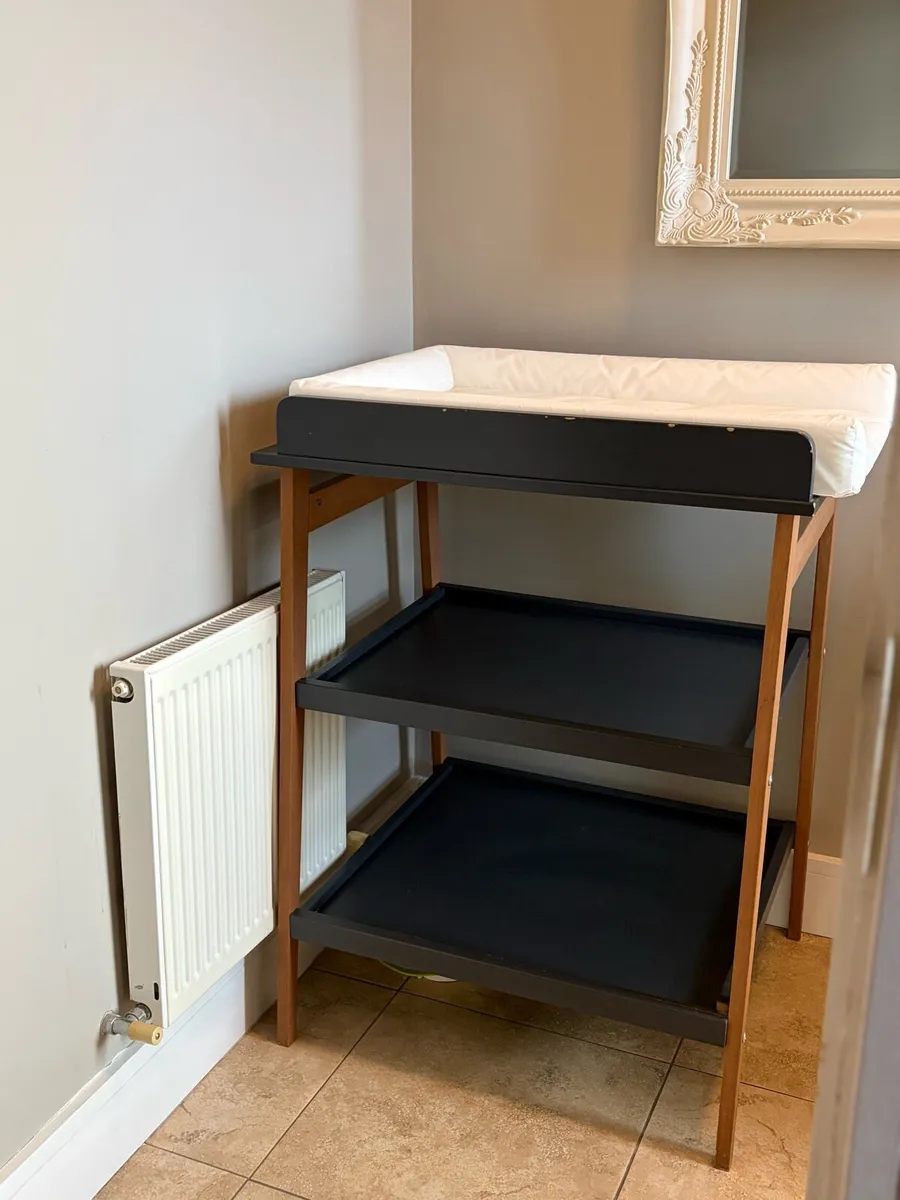 Quax Baby Changing Table - Image 4
