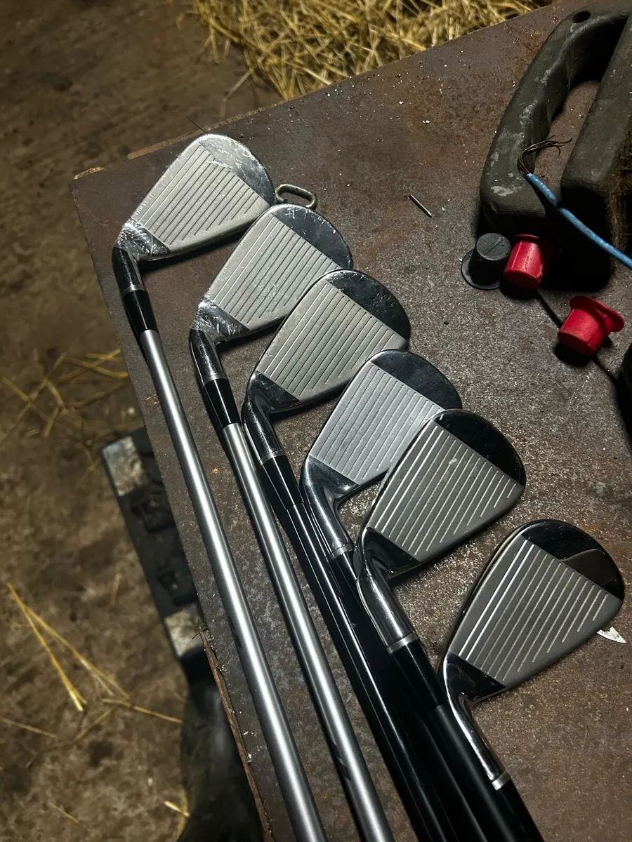 Callaway Rogue st 7 irons - Image 2