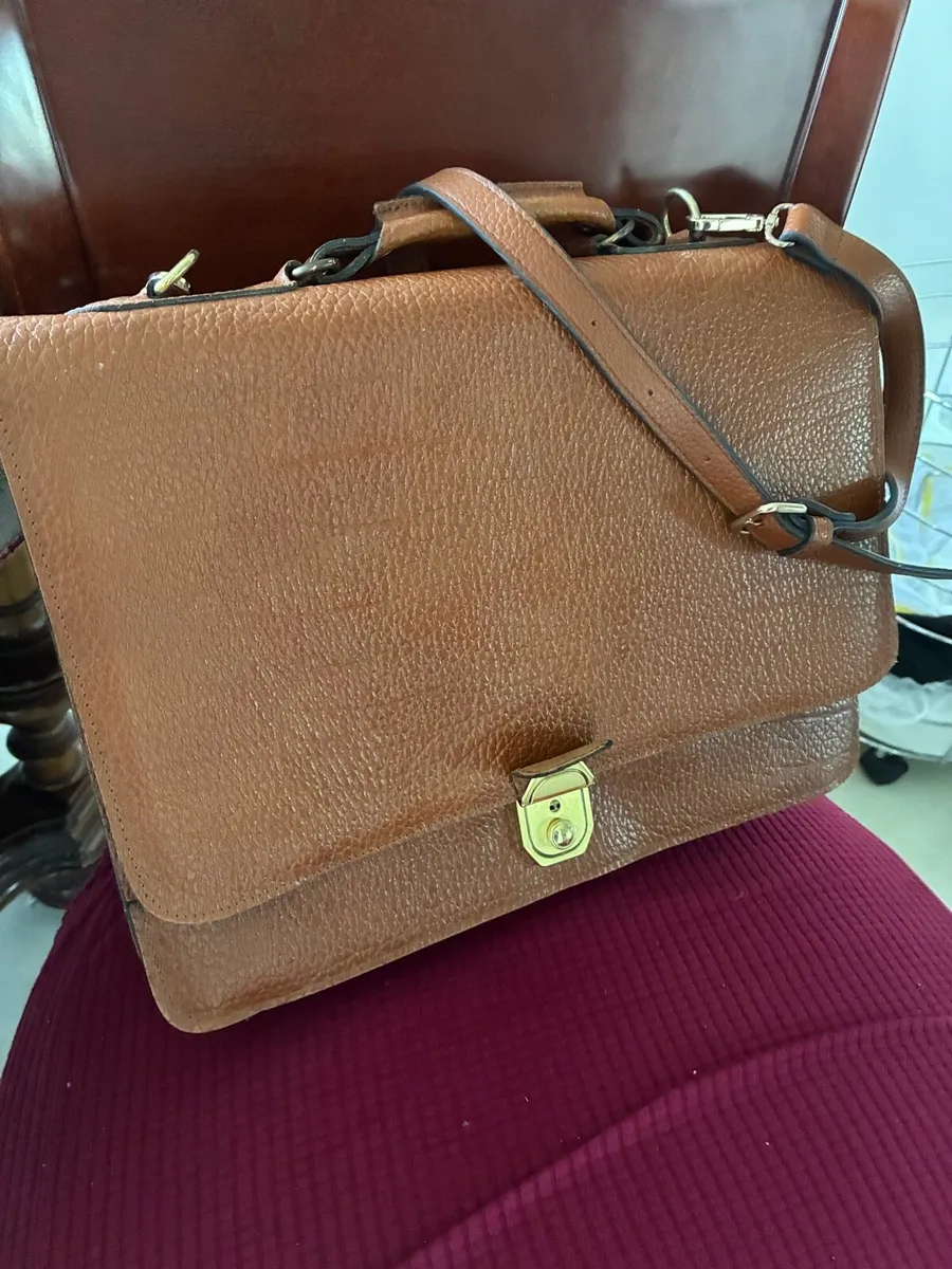 Quality Leather Briefcase/ Laptop Bag - Image 1