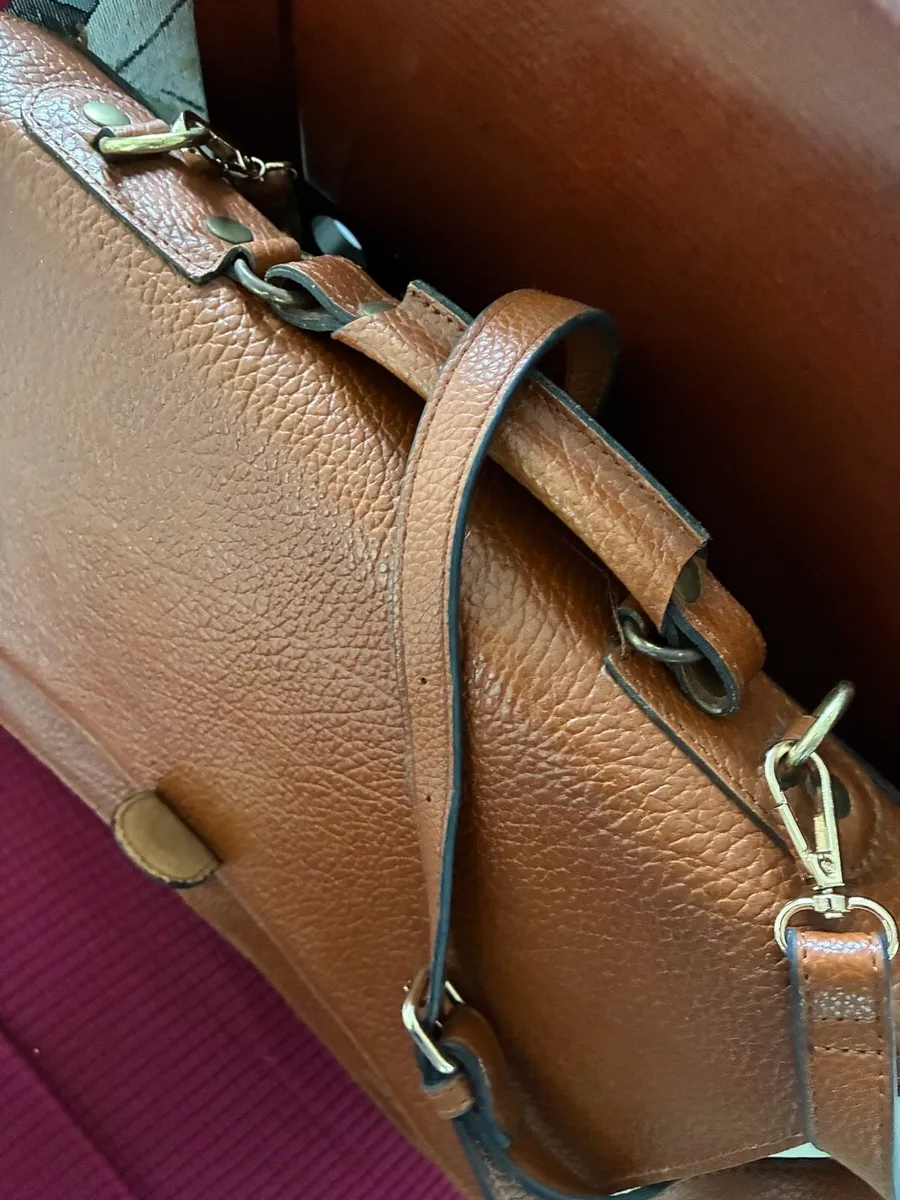 Quality Leather Briefcase/ Laptop Bag - Image 2