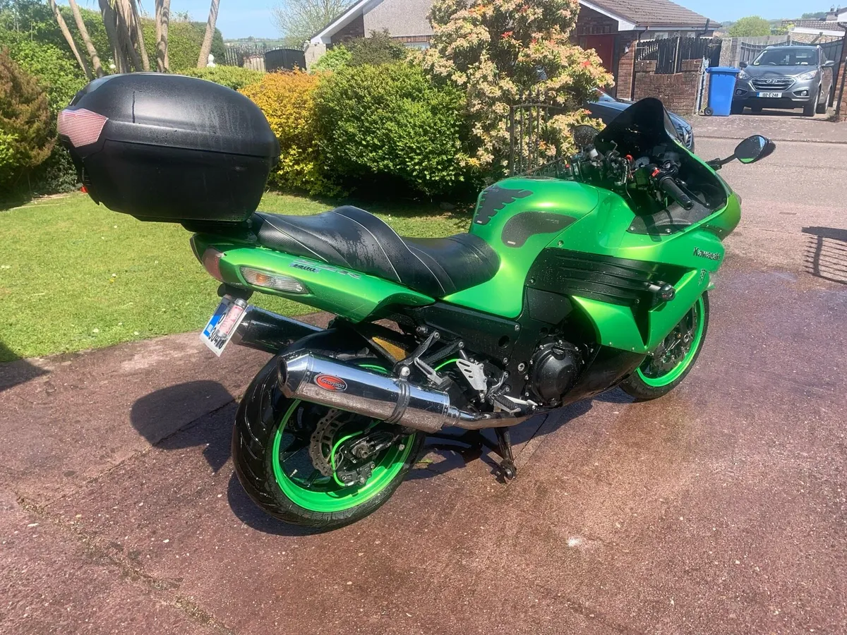 07 zzr 1400 mint 19000 miles - Image 2