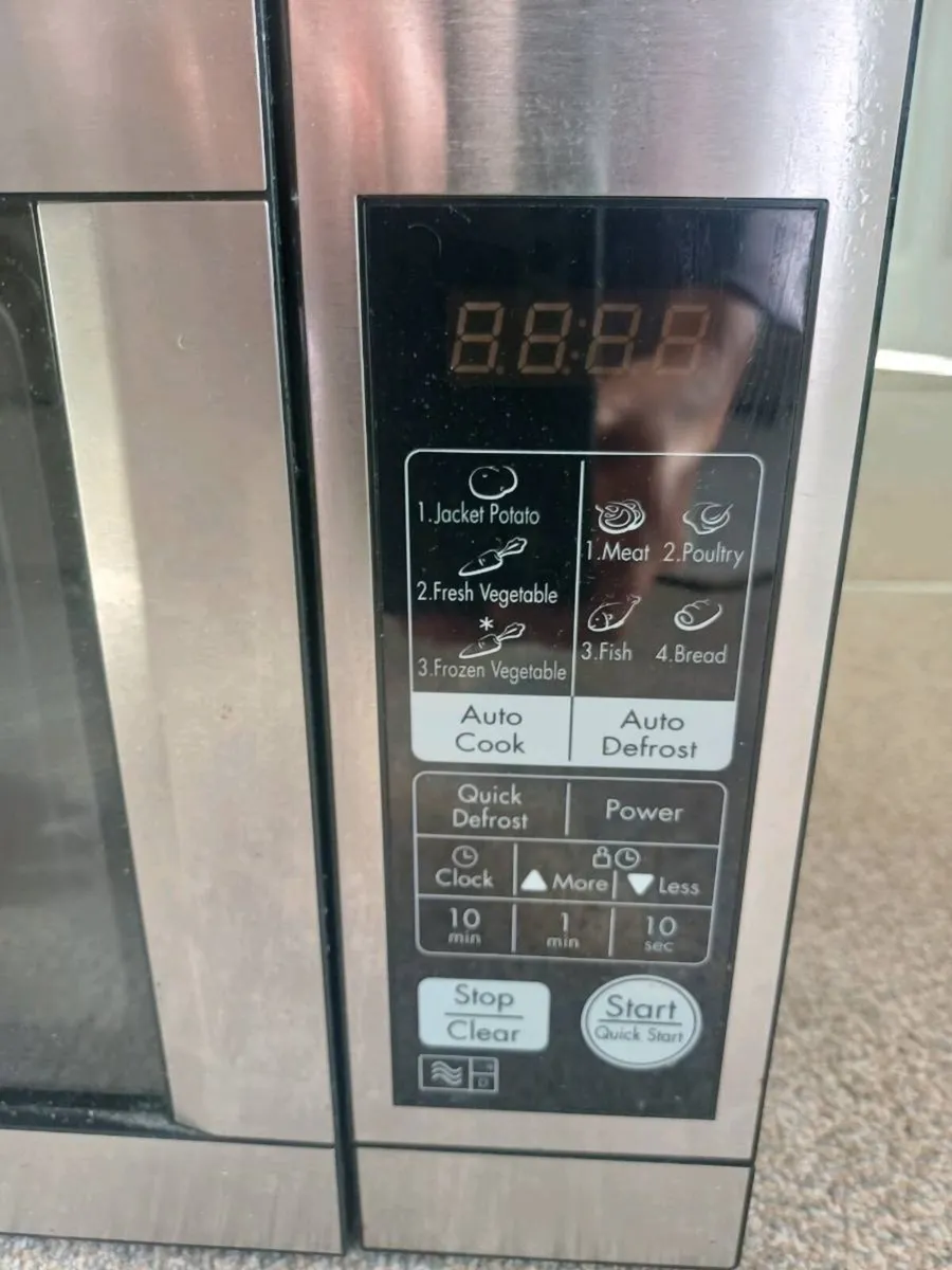LG Microwave - Image 2