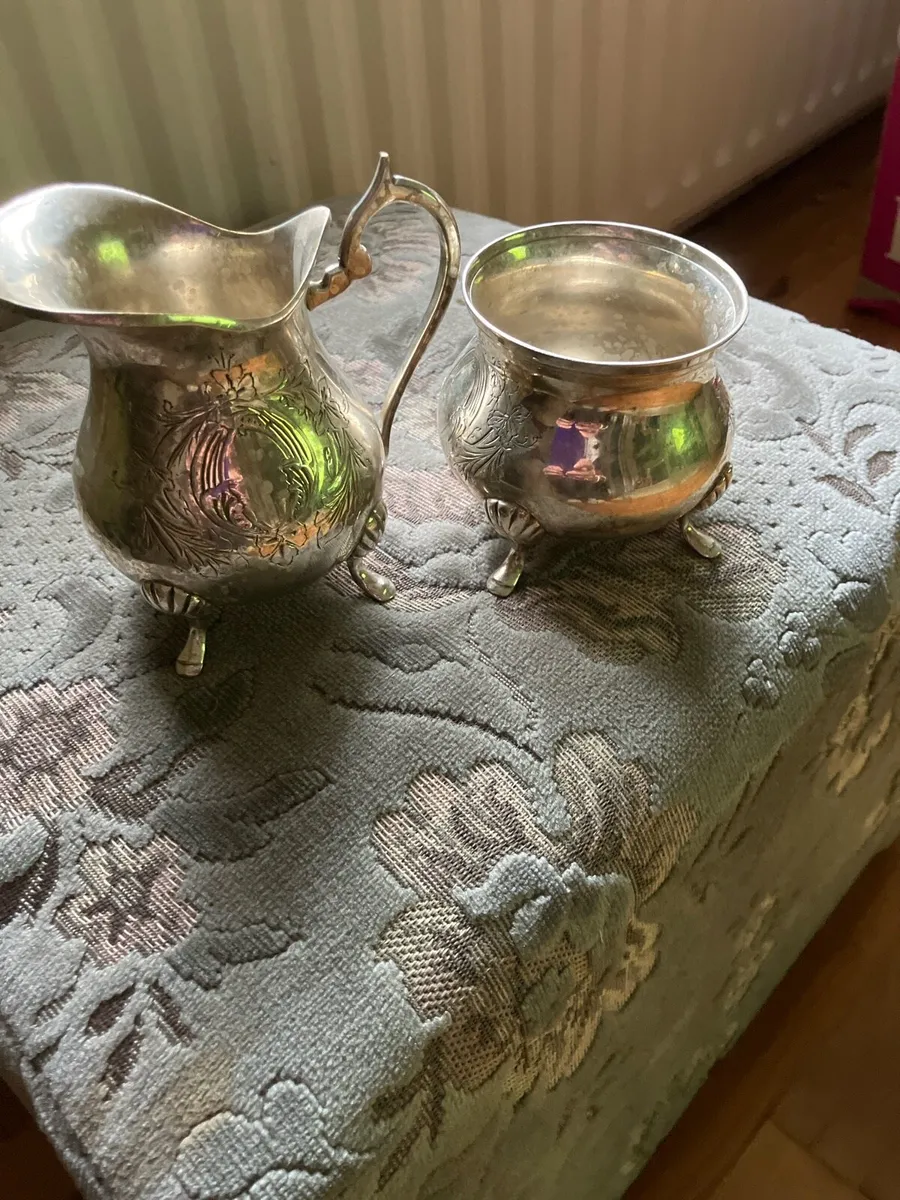 Milk & sugar set