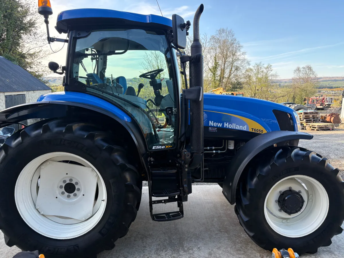 2011 New Holland T6050 Elite **MINT** - Image 2