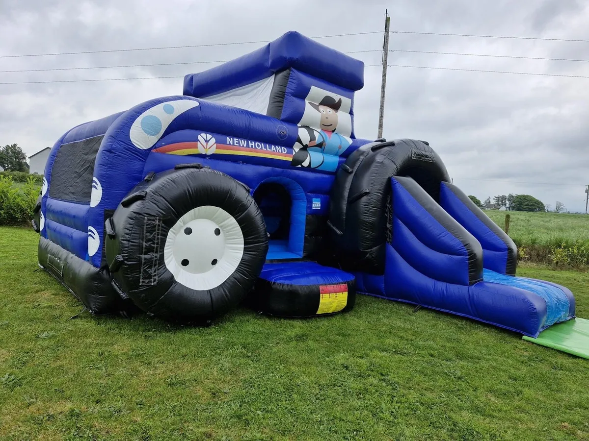 Bouncy castle - Image 3
