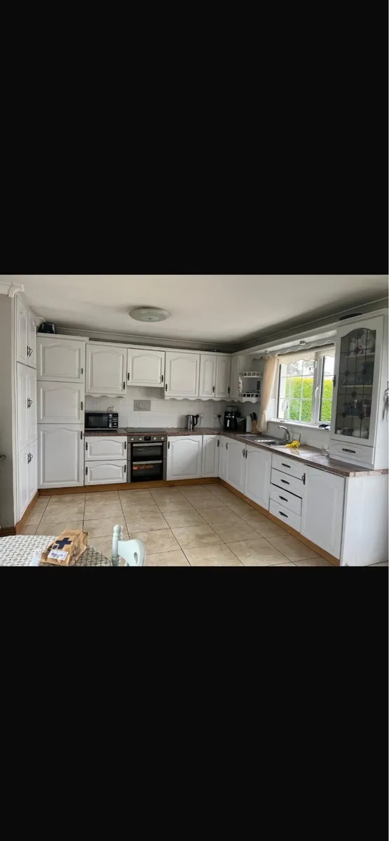 Solid oak kitchen - Image 3