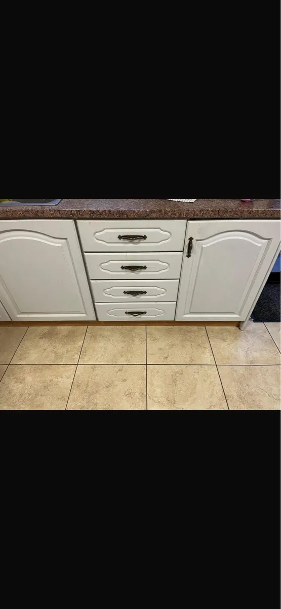 Solid oak kitchen - Image 4