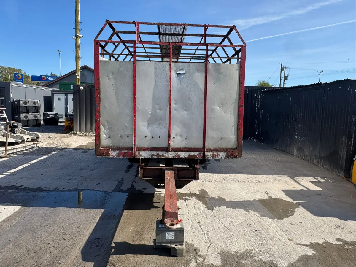 14ft Livestock Trailer – Tractor Drawn - Image 2