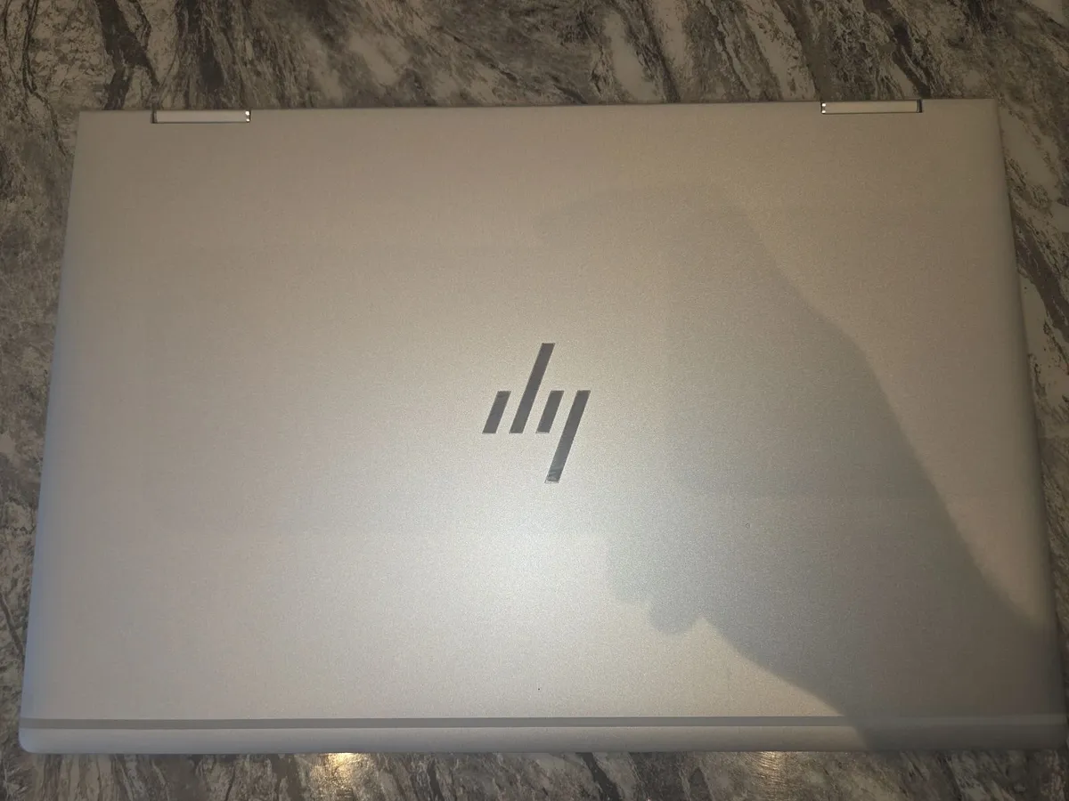 💻 HP EliteBook x360 1030 G4 – Touchscreen – i5 / - Image 4