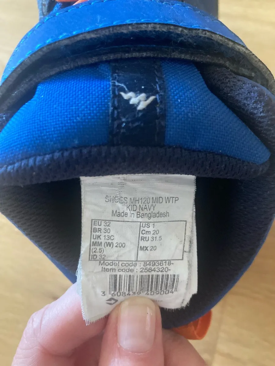 Waterproof shoes 13uk - Image 3