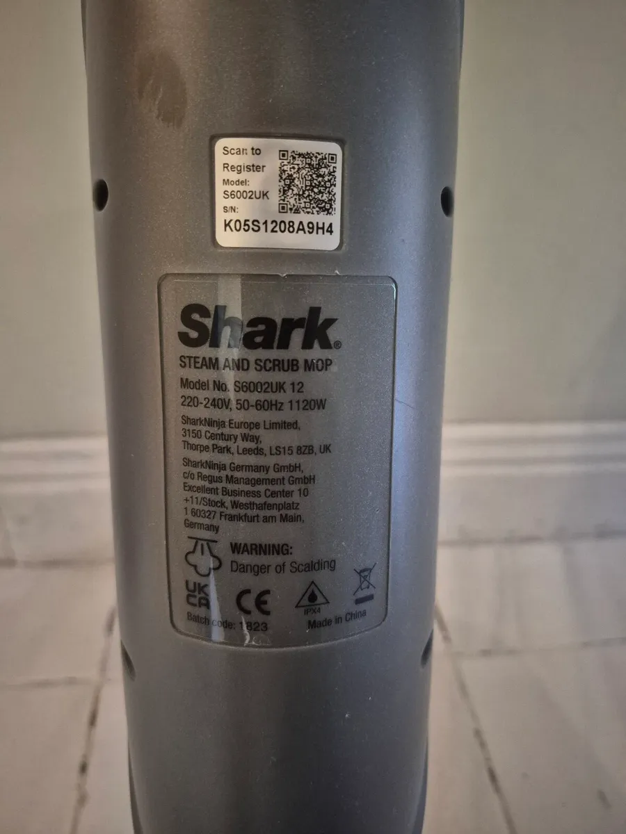 Shark steam mop - Image 3