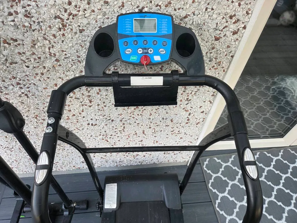 Cross fit and treadmill - Image 2