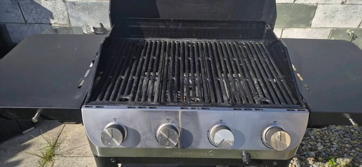 GAS BBQ 4 burner. - Image 3