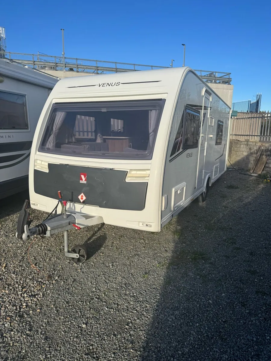 Caravan - Image 1