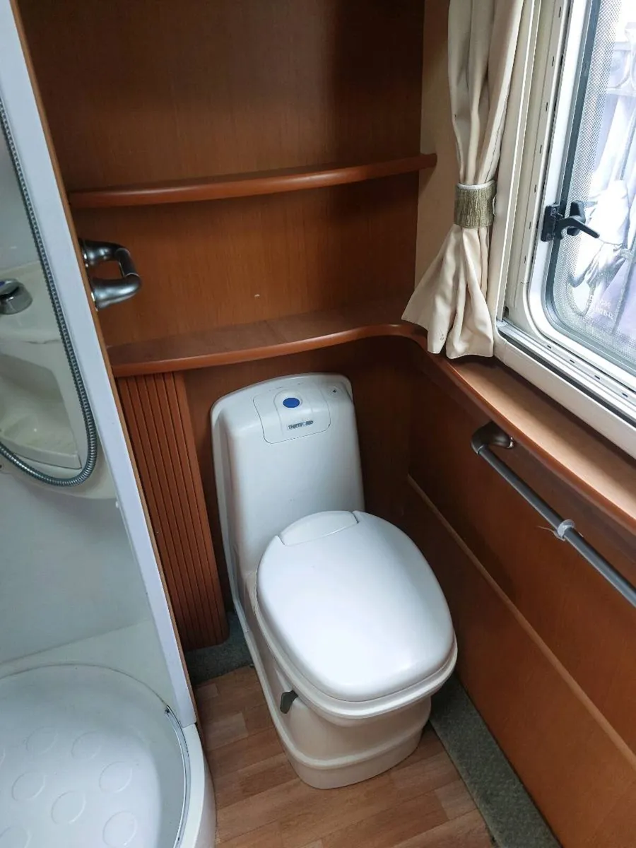 2 berth Bessacar cameo - Image 4