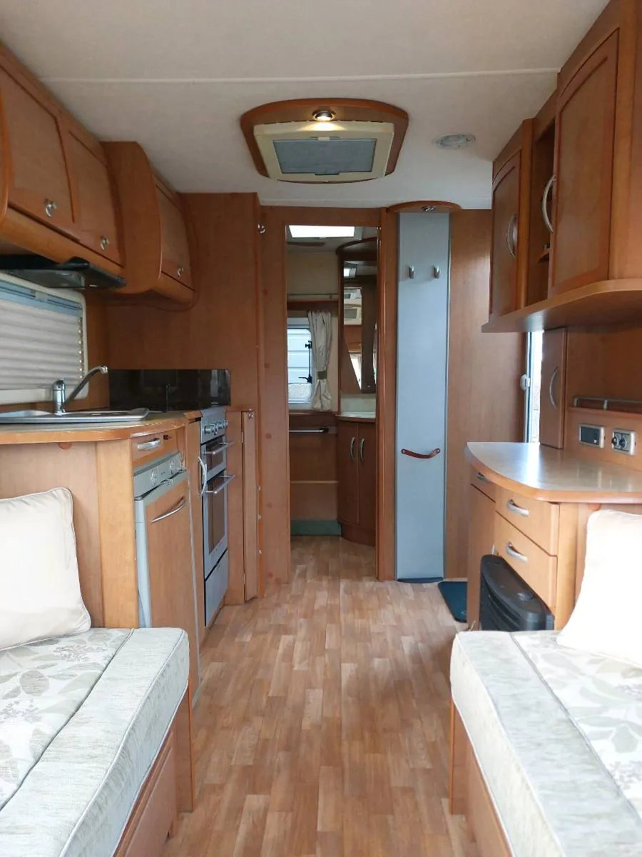 2 berth Bessacar cameo - Image 2