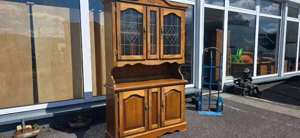 Dresser Cabinet - Image 3