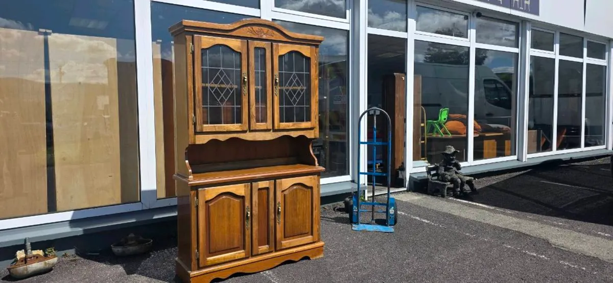 Dresser Cabinet - Image 4