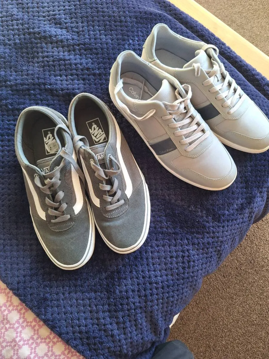 Mens trainers - Image 1