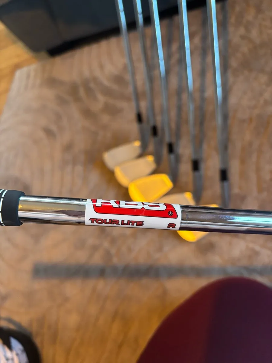 Mizuno JPX 925 Hot Metal - Image 2