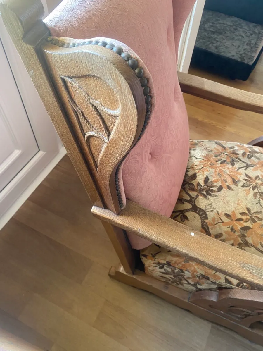 Matching chairs - Image 3