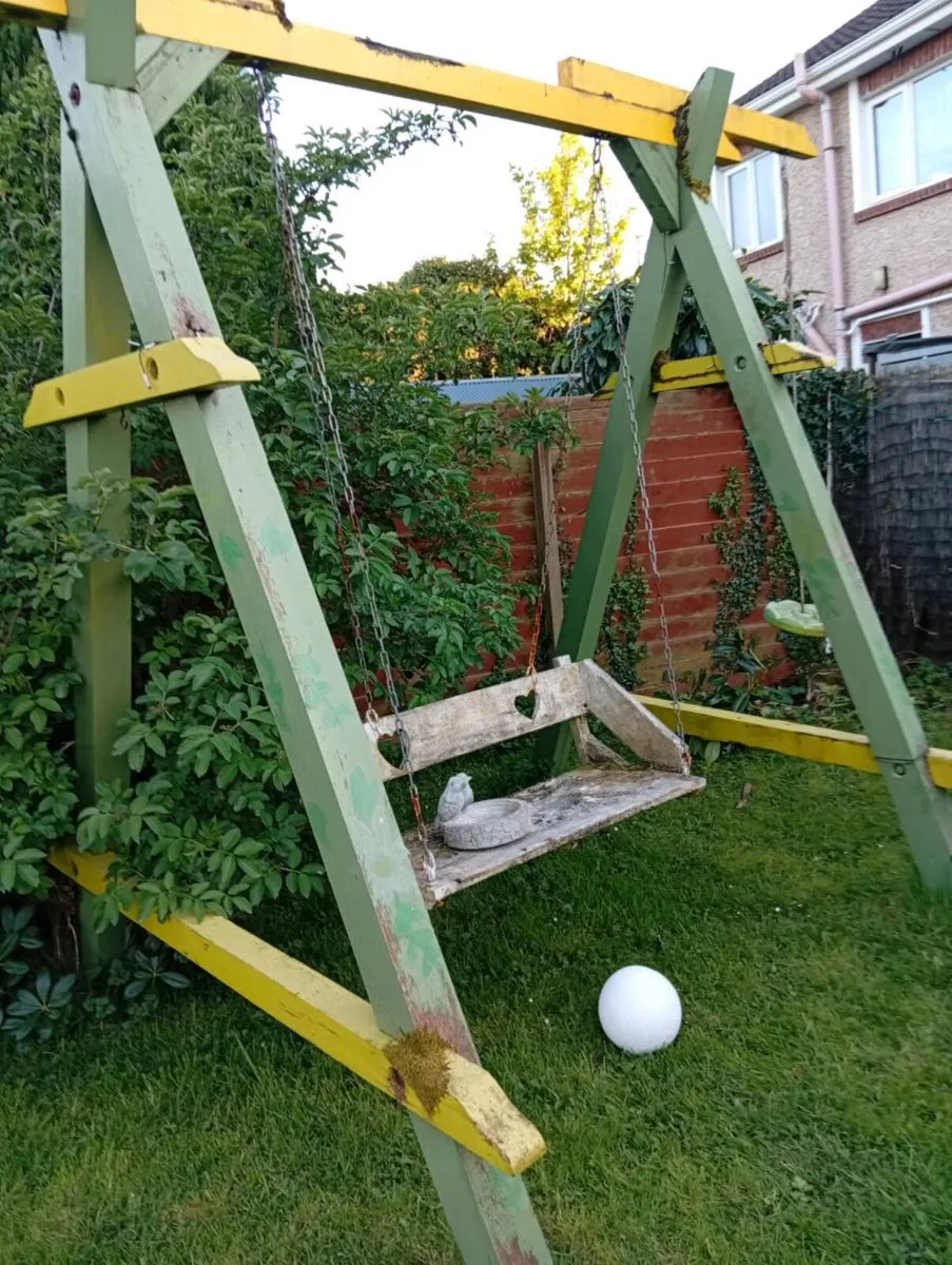Swing wooden - Image 1