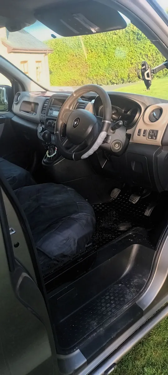 Renault Trafic 2018 - Image 4