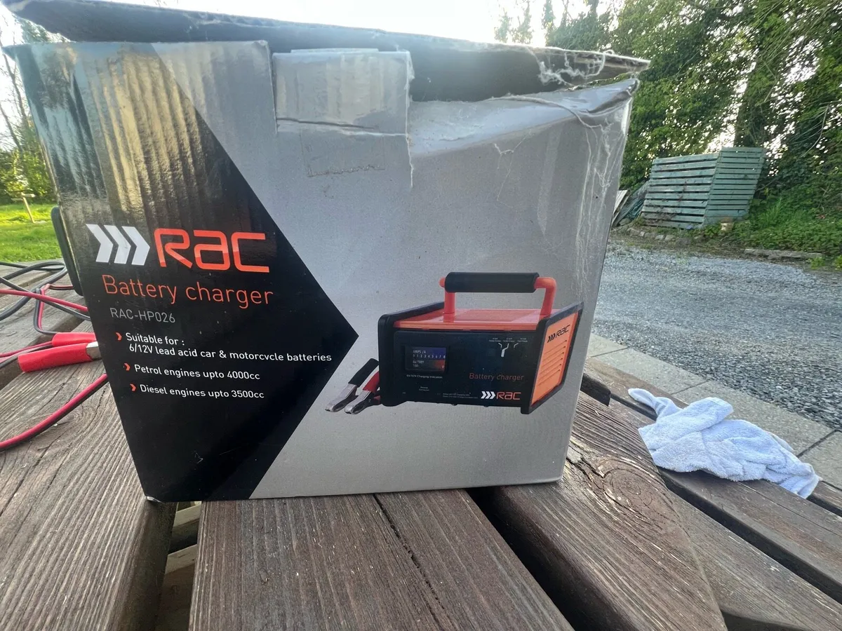 RAC 12A Battery Charger (6V/12V) – €50 - Image 3