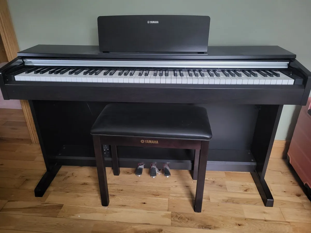 Electronic Yamaha Piano - Image 2