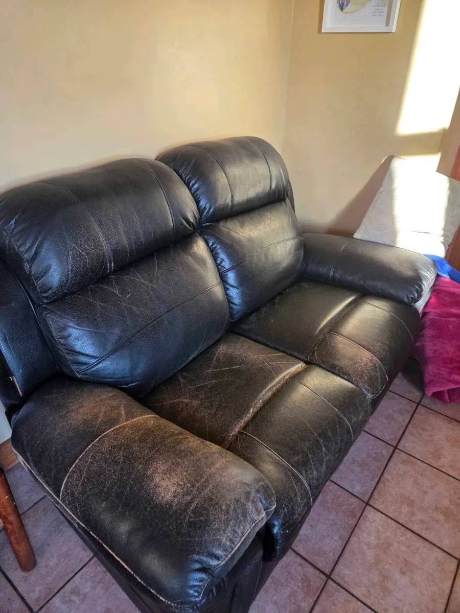 2 seater Leather Recliner. - Image 2
