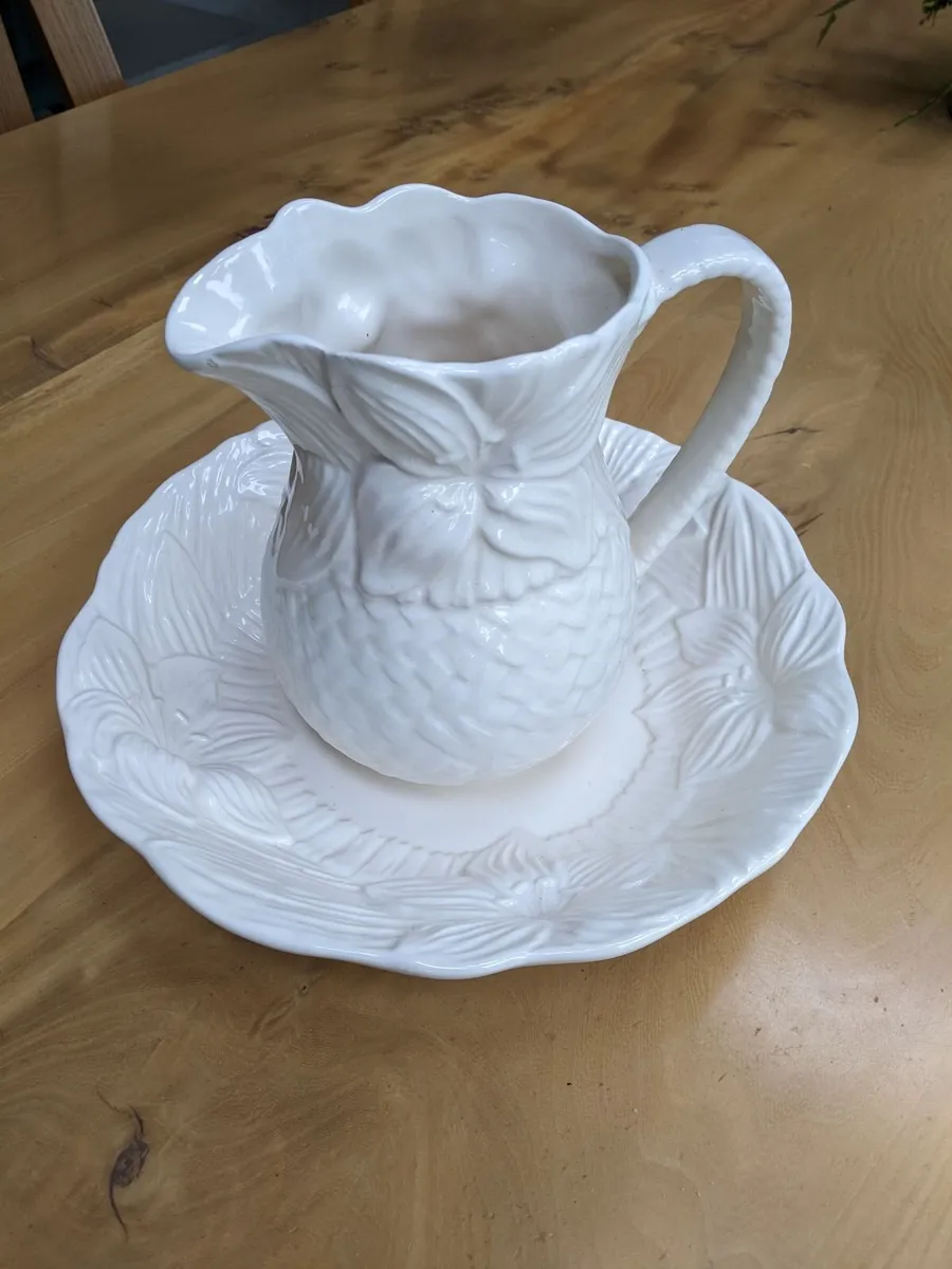 Vintage Jug & Basin - Image 1