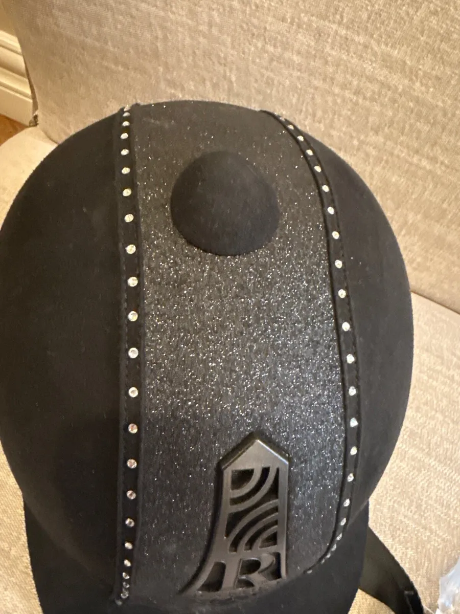 Horse riding helmet - Image 4